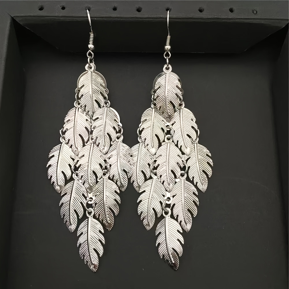 Women's French-style Palace Long Leaf Tassel Earrings
